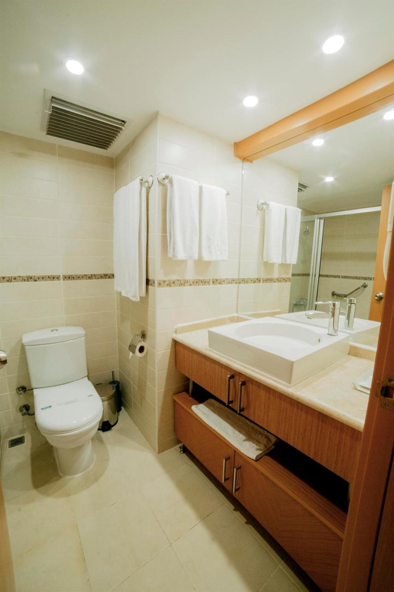 Patalya Lakeside Resort Hotel Golbası Buitenkant foto